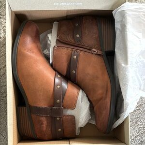 Women’s Brown Leather Ankle Boots